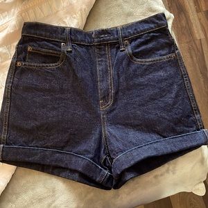 GAP HIGH RISE shorts